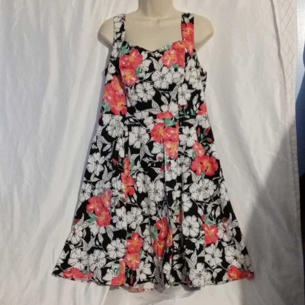 Torrid Size 14 Floral Dress *READ DESCRIPTION**